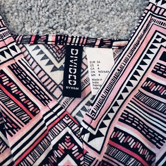 Cute Romper - Picture 2 of 2